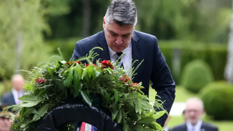 'Opet petljanje, sretno dečkima. One koji pričaju o policijskom satu treba strpati u maricu'