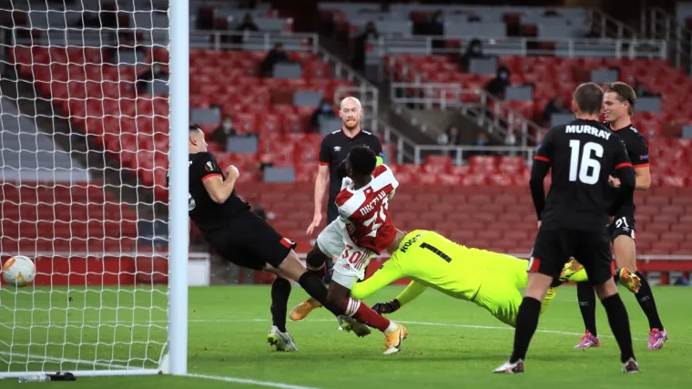 Ali možda je baš zbog njega i uvjerljivo izgubio