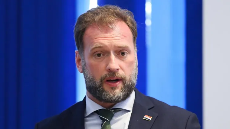 'Kad već imaju vremena za smi&scaron;ljanje medijskih performansa...'