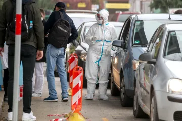 Opet više od 900 novozaraženih u metropoli; Ukida se online naručivanje za Velesajam
