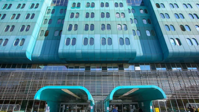 RTL otkriva! Novi skandal u KB Dubrava: Iz bolnice otpustili COVID pozitivnu nepokretnu ženu od 83 godine!