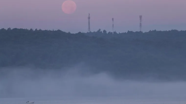 Na kopnu tmurno i sivo, a uz obalu vjetrovito: No, petak donosi promjenu...