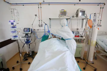 Porast broja hospitaliziranih i oboljelih: Tristo respiratora za covid-19, 500 za ostale pacijente