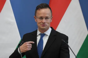 U posjeti je Tajlandu dok mu zemlja uvodi policijski sat