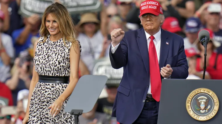 Trump se ne da: 'Otkad mediji određuju predsjednika?' U pomoć mu priskočila i Melanija