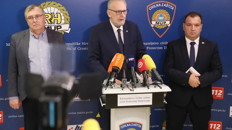 Danas imamo 2543 novih slučajeva, premuinule su 42 osobe, a na respiratoru je 145 pacijenata