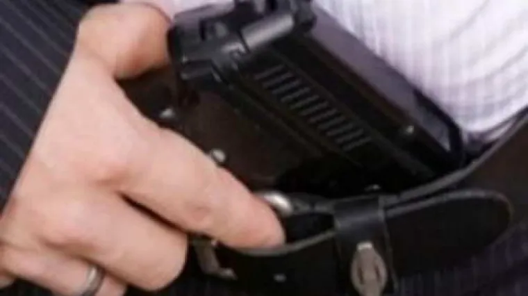 Pucnjava ispred lokala u Daruvaru: Iz pi&scaron;tolja zapucao prema četvorici mladića i zaprijetio da će ih ubiti