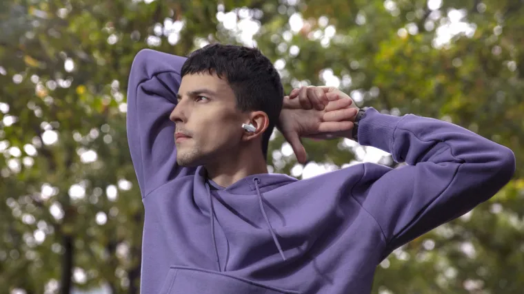 Zima stiže, ali to ne znači da moramo sasvim mirovati, evo kako od svakodnevnih aktivnosti napraviti mini trening