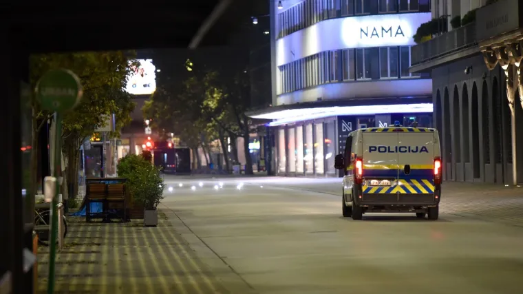 22-godi&scaron;njak ubio oca, majku i sestru, a potom presudio sebi