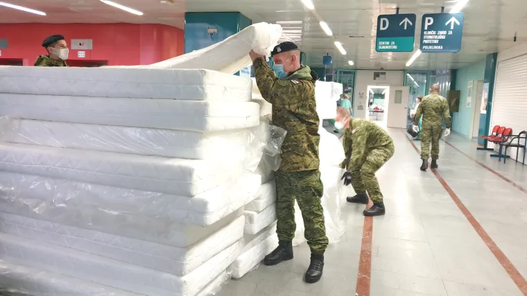 Hrvatska vojska postavila  još 30 kreveta u KB Dubrava
