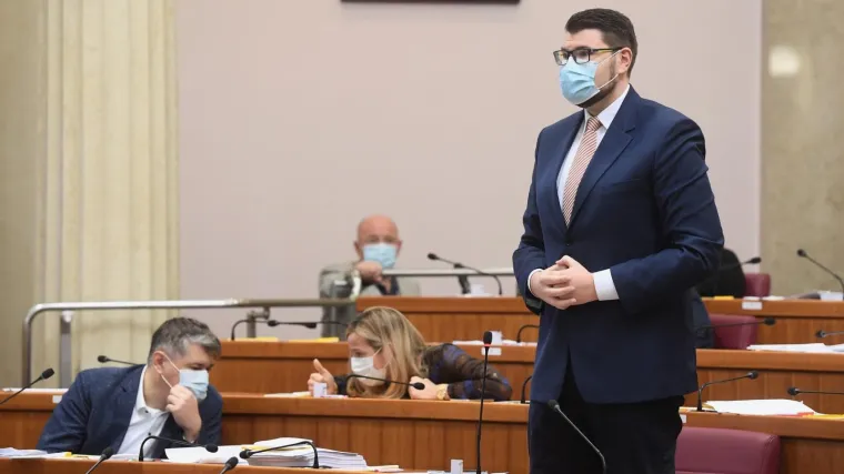 'Novac se daje samo najbogatijima, potičete nejednakosti u dru&scaron;tvu'