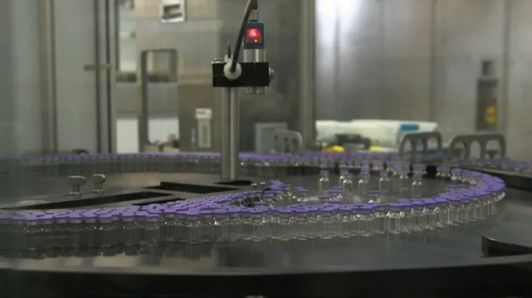 Vlada obećaje da će cjepivo doći čim bude potvrđeno. Je li to spas koji smo čekali?