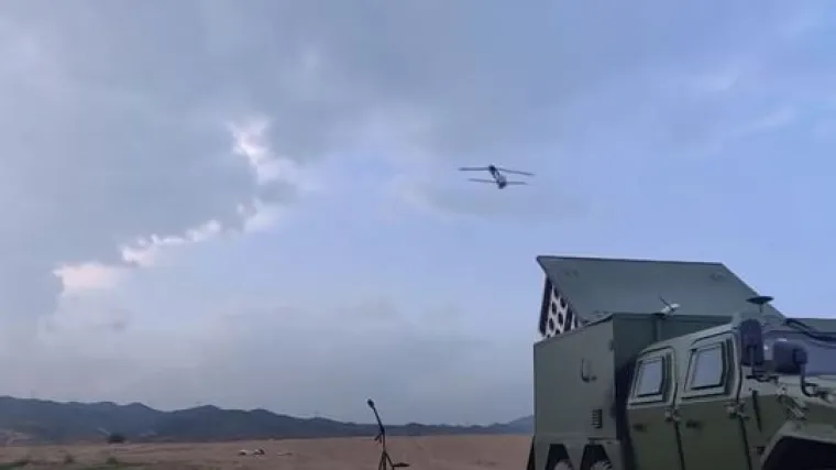 Zastra&scaron;ujuće oružje: Kina objavila video samoubilačkih dronova u akciji