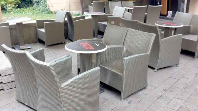 Zarazio se koronom pa se, umjesto samoizolacije, zaputio u kafić, a susjedima očistio septičku jamu