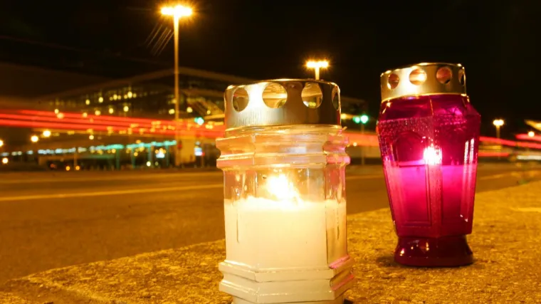 Bandić kupio 35.000 lampa&scaron;a za obilježavanje žrtve Vukovara? 'Čekamo naputak vizionara...'