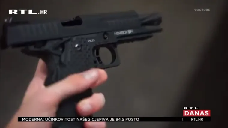 Policija je riješila seriju pljački: Tri muškarca brojne trgovine orobili su airsoft pištoljima