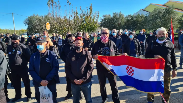 Tužna Kolona sjećanja i u &Scaron;kabrnji: Stiglo je manje ljudi nego prija&scaron;njih godina