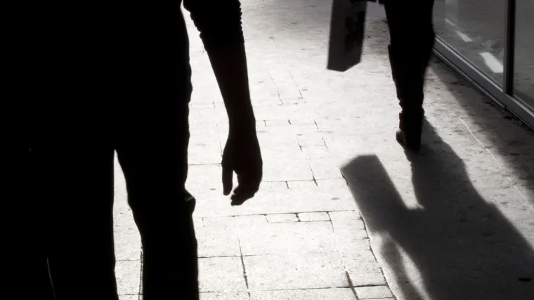 Mu&scaron;karac presreće žene i djevojčice u Gajnicama: 'Ne napadajte ga, policija ga traži'