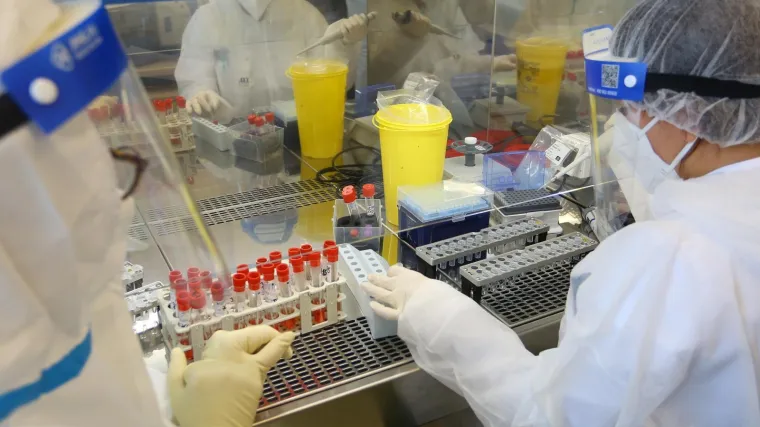 Najgori dan: U protekla 24 sata umrlo je najviše osoba do sada, čak 57! Novozaraženih je 2958
