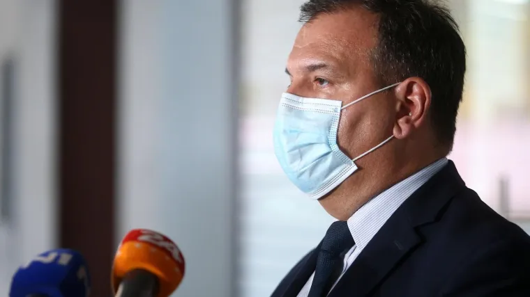 Beroš demantira liječnicu iz Siska; 'Nadam se da neće doći do toga da se mora birati koga staviti na respirator'