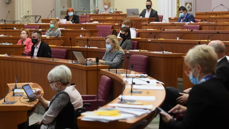 Sabor počinje izja&scaron;njavanjem o amandmanima na proračun, a ovaj tjedan i rasprava o Ćoriću