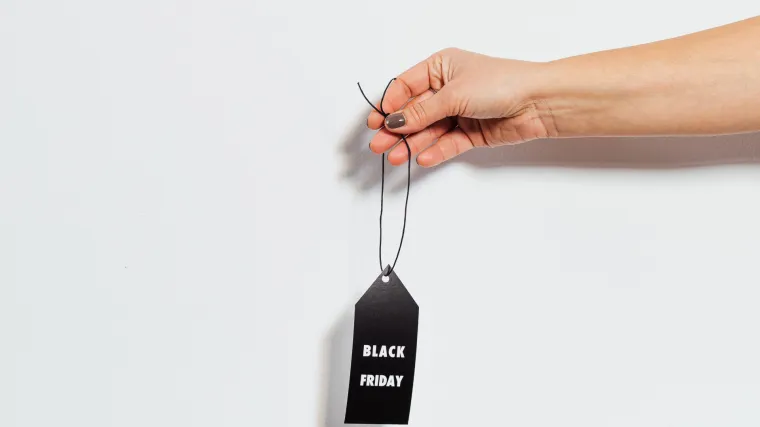 Ovih 5 stvari se najvi&scaron;e isplati kupiti za Black Friday!