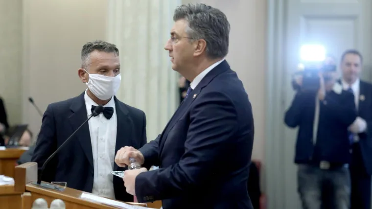 Plenković o Ćoriću: On je dobar čovjek i ima moju podr&scaron;ku. Oporbi poručio: Va&scaron;i argumenti su smije&scaron;ni