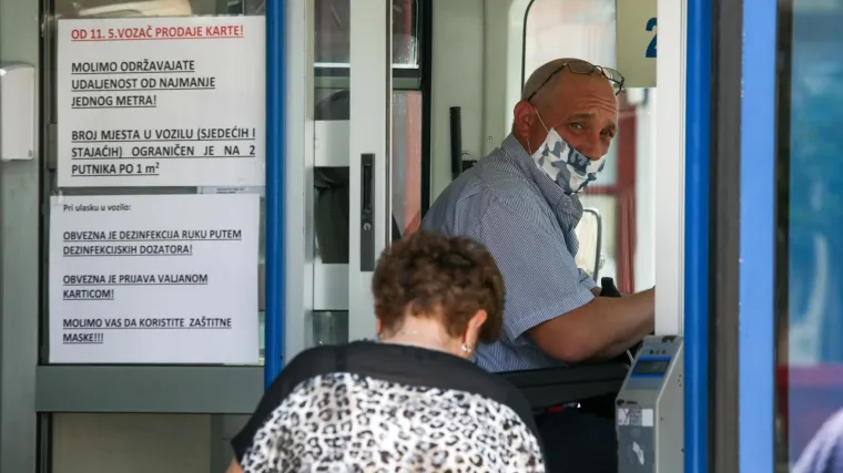 Imala je covid i morala je biti u izolaciji: Slavonka se dva dana vozila javnim prijevozom i &scaron;irila zarazu!