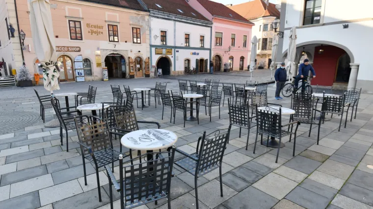 Diljem Hrvatske danas se uživalo u omiljenom kafiću jer se od sutra kavica ispija isključivo - od kuće