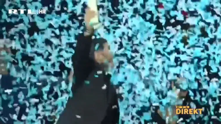 'Bog je mrtav': Svijet se opra&scaron;ta od Maradone, a mi vam donosimo priču o izmučenom geniju