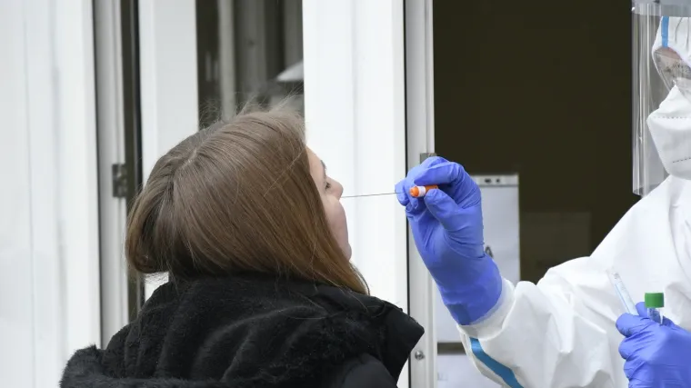 Zadarska županija oborila rekord: Novozaraženih je čak 195! Virus je u&scaron;ao i u starački dom...