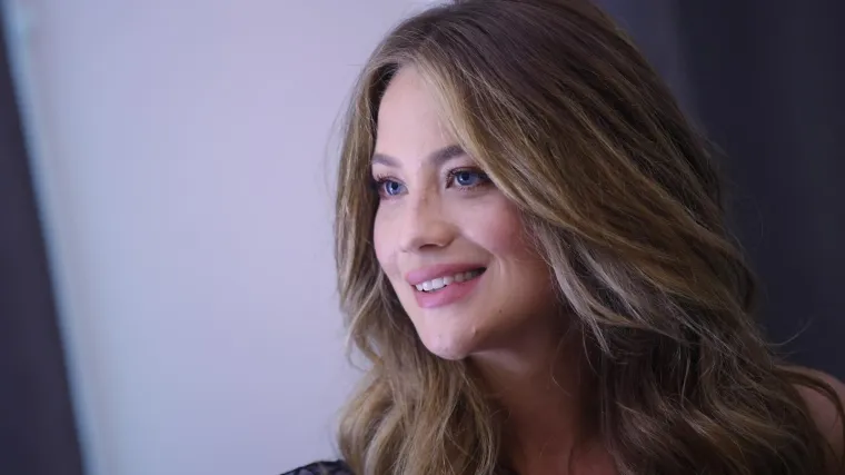 Izabel Kovačić u uskoj crnoj kombinaciji istaknula liniju