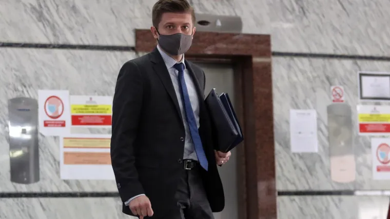 Sastanak Vlade i poduzetnika! Marić otkrio kako će pomoći zatvorenima, ugostitelj: 'Potreseni smo'