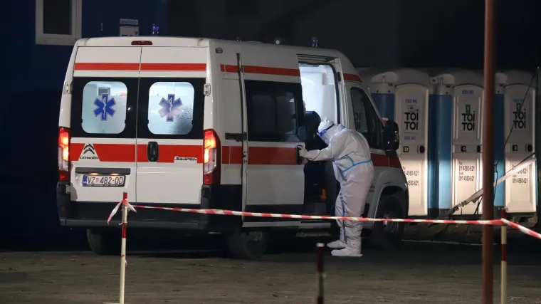 Hrvatska ponovno sru&scaron;ila rekord: 'Ako ovako nastavimo, do proljeća ćemo imati 8000 mrtvih'