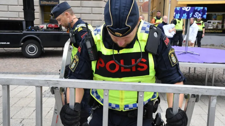 Jednog dana ga je samo izvukla iz škole...; Pronašli su ga u jezivom stanju