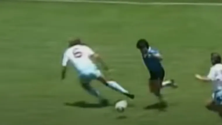 'Ljudi mi neprestano kucaju na vrata i telefon mi neprestano zvoni, ali taj Maradonin dres nije na prodaju'