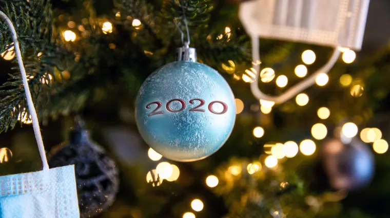 U ovoj EU zemlji za blagdane smiju pozvati dvaput po 10 gostiju: Određen razmak i kod pijenja kave, otvaranja darova