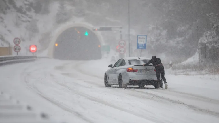 'Gurao sam auto dva kilometra dok su se drugi smijali i slikali': Nesretnom vozaču na A6 nitko nije pomogao