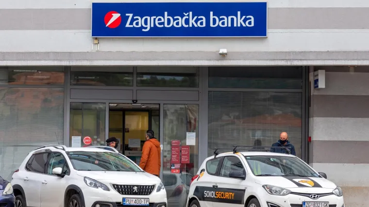 Filmska pljačka u Puli u kojoj su sudjelovali i talijanski policajci i karabinjeri. Mu&scaron;karcu po izlasku iz banke ukrali milijun i pol kuna