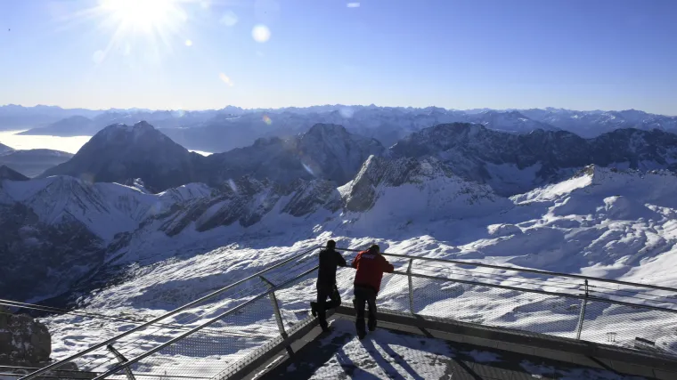 Korona na snijegu: U &Scaron;vicarskoj će skijanje biti moguće i za Božić, Talijani zatvoreni do siječnja