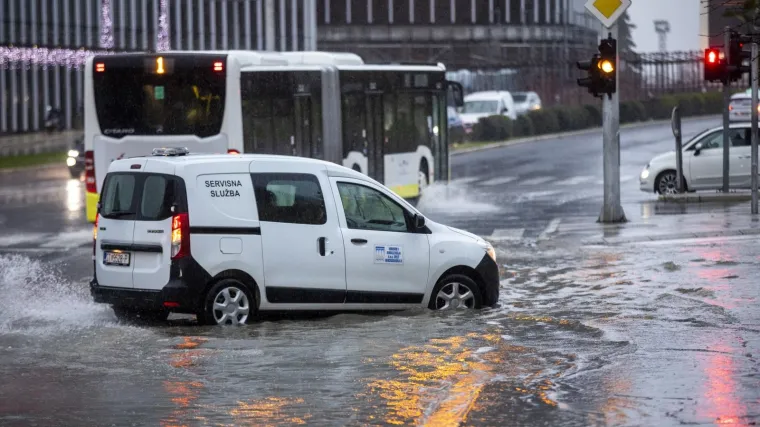 Preporučuje se prokuhavati vodu prije konzumacije