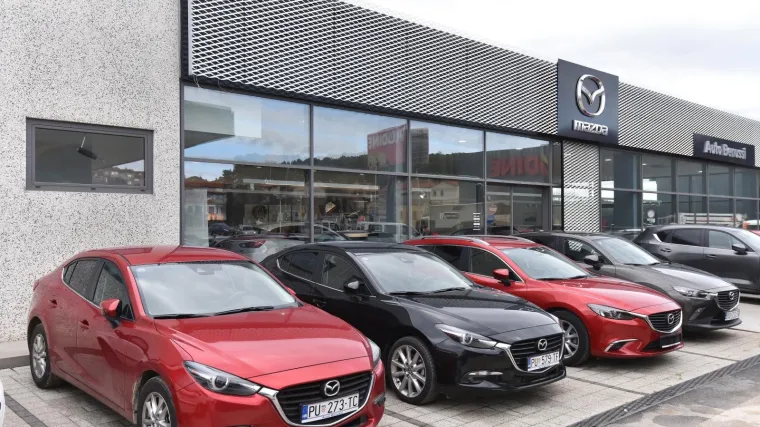 Država snizuje tro&scaron;arine, evo koliko će vozila pojeftiniti