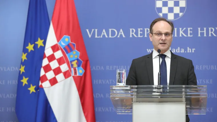 Vlada nije izbacila petero članova iz Znanstvenog savjeta, ali njihov status je nejasan. Frka-Petešić: 'Ne mogu odgovoriti na to pitanje'