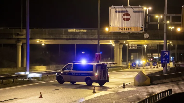 Sudar nekoliko vozila u tunelu blizu Splita, dvije osobe prevezene u bolnicu