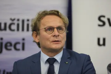 Đikić tvrdi: 'Stožer je potpuno zakazao i epidemija će zbog toga kod nas odnijeti više života'