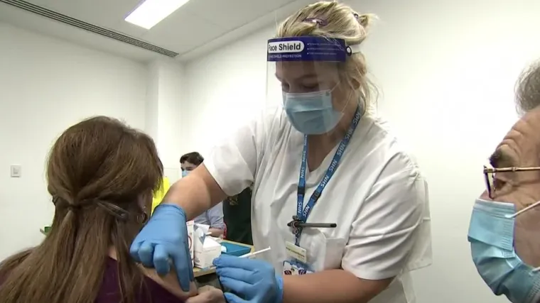 Pfizerovo cjepivo u Hrvatsku stiže za 20 dana, ali uz upozorenje: 'Imali smo dva slučaja alergijskih reakcija'