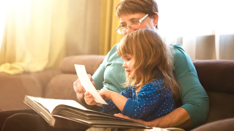 Napali baku jer je tražila novac od kćeri za čuvanje djece: 'Ja ne vodim vrtić'