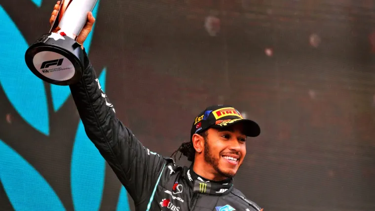 Negativan je na koronavirus i ponovo će voziti utrke