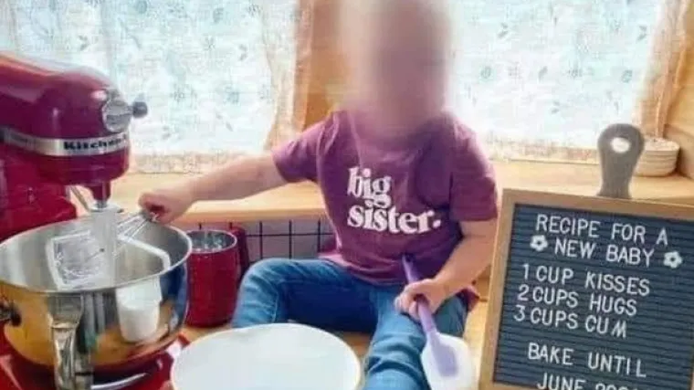 Zbog krajnje neukusnog detalja, Facebook zahtijeva da ovu fotku - izbri&scaron;e