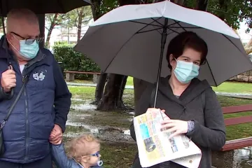 Za kredit su prestari, za najam državnog stana nedovoljno siromašni, a privatni iznajmljivači ih ne žele jer imaju petero djece